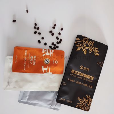 주문 Waterproof Printed Packing Bag with Customized Thickness and Logo for Durable and Stylish Use online manufacture